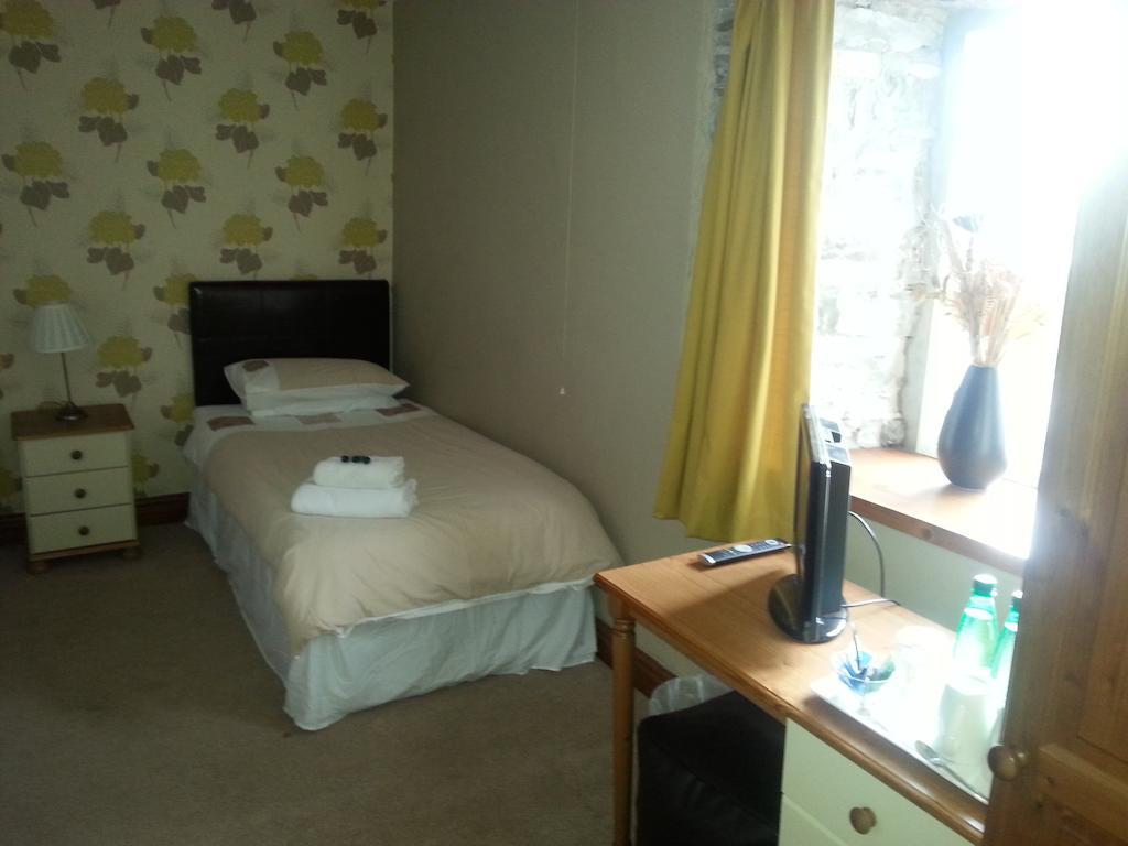 Red Lion Hotel Ystrad Meurig Rum bild